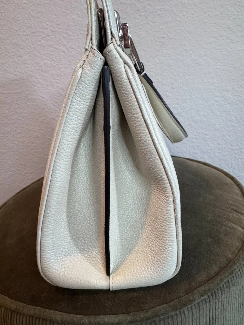 Gucci Zumi White Leather Top Handle Bag Crossbody